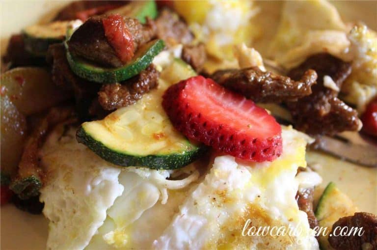 Spicy Low Carb Skillet Dish: Steak and Eggs